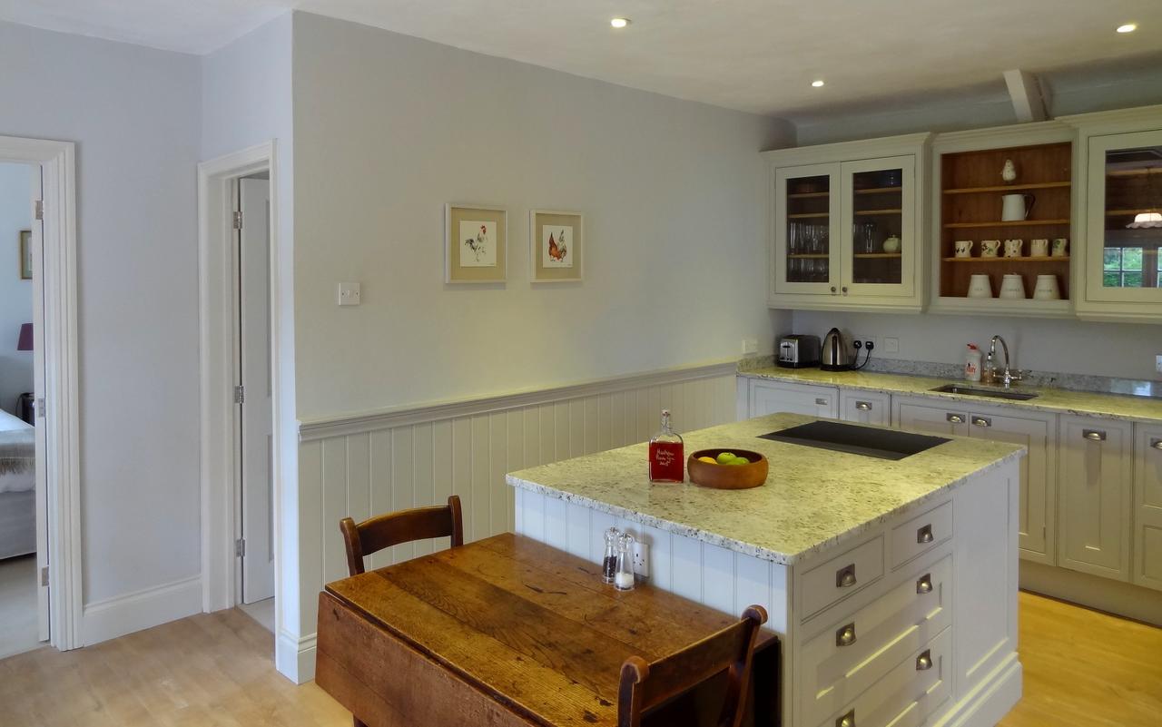 Huxham Farmhouse Bed and Breakfast East Pennard Buitenkant foto