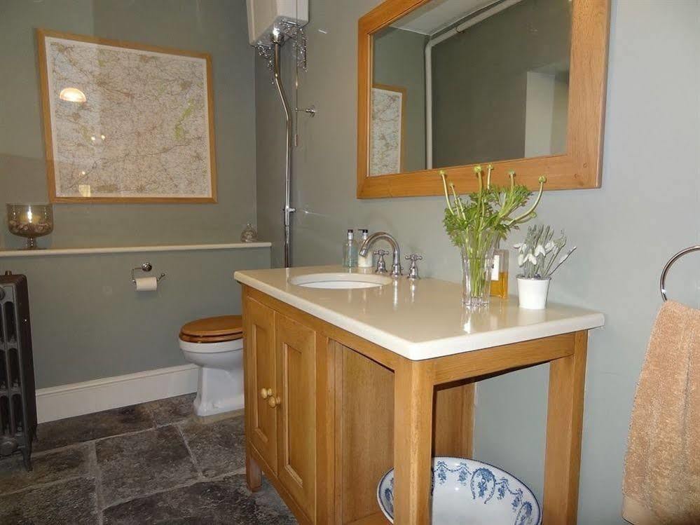 Huxham Farmhouse Bed and Breakfast East Pennard Buitenkant foto
