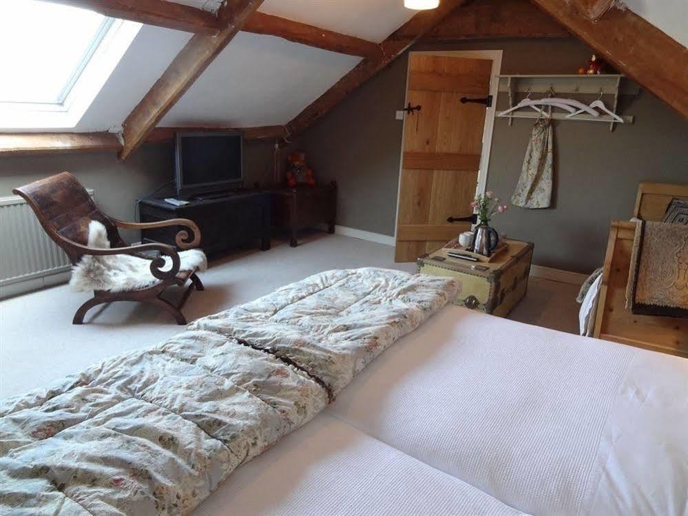 Huxham Farmhouse Bed and Breakfast East Pennard Buitenkant foto